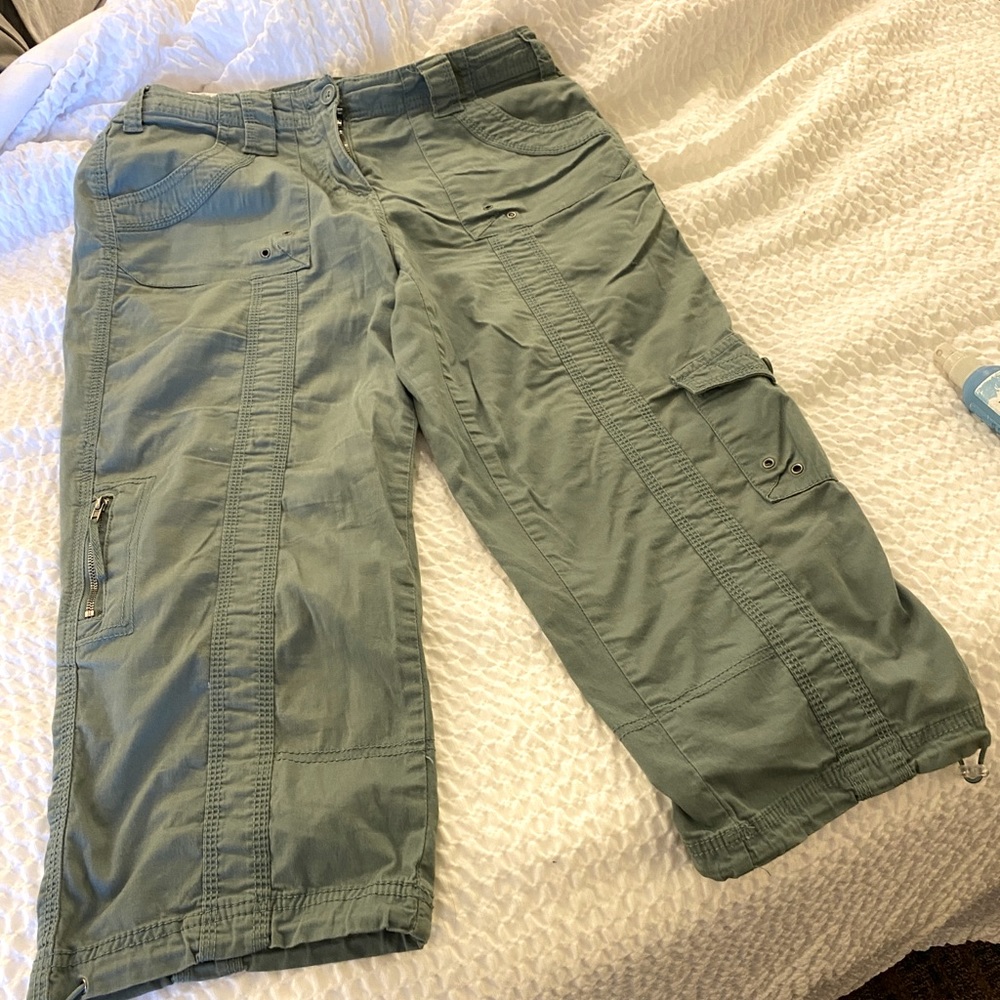 Style & Co 98% Cotton 2% Elastic Cargo Capris